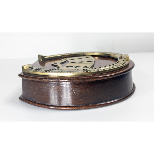 Early 20th Century Mid-Century English Oak and Brass Cribbage Playing Card Box With Horseshoe For Sale - Image 5 of 10