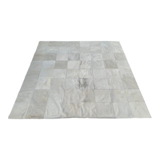 8ft Square Silver Gray Patchwork Hair on Hide Area Rug For Sale