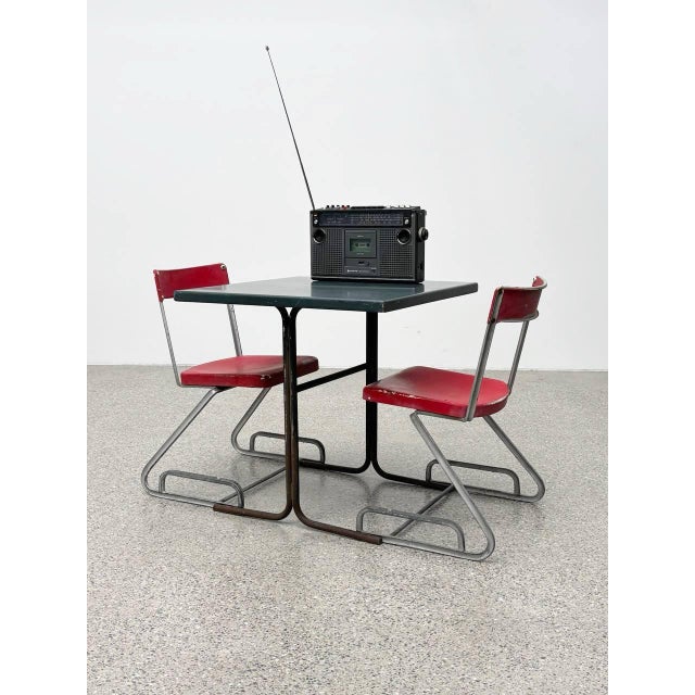 Aluminum Chairs with Table by Cindy Crawford-Steiger for Embru, Set of 3 For Sale - Image 5 of 18