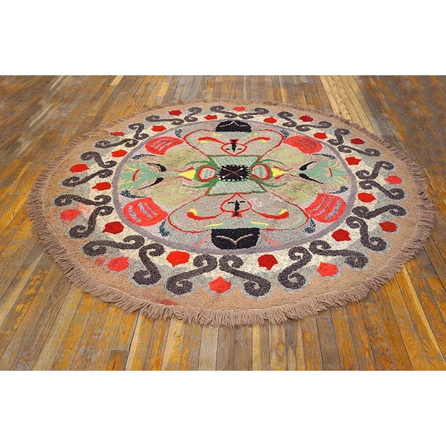 Early 20th Century American Hooked Rug ( 6'2" x 6'5" - 188 x 196 ) Antique American Hooked Usa Wool Ivory Beige Cream...