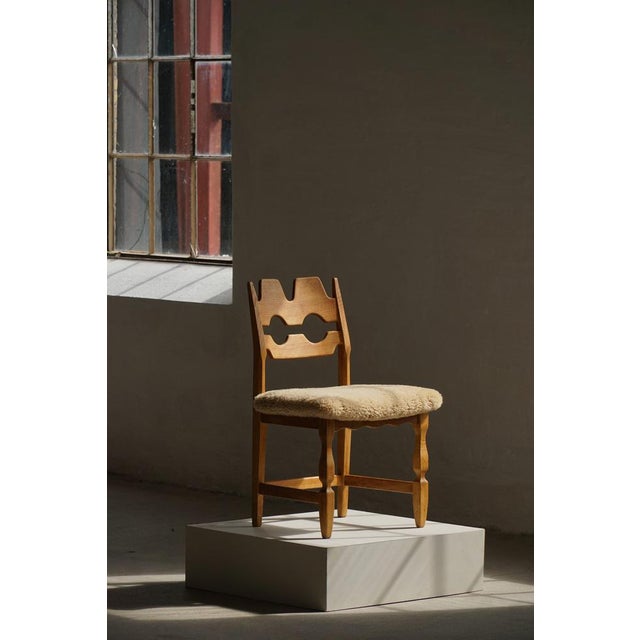 Razorblade Chairs in Oak and Lambswool attributed to Henning Kjærnulf, 1960s, Set of 10 For Sale - Image 3 of 18