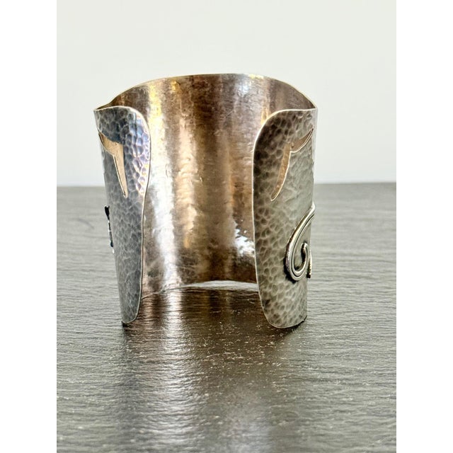 Modern Bespoken Sculptural Sterling Silver Bracelet by Graziella Laffi For Sale - Image 3 of 14