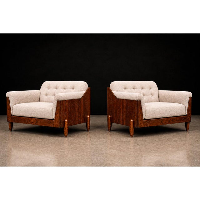 Mid-Century Modern Pair of Brazilian Modern Armchairs in Rosewood & Ivory Mohair, Jd Moveis, 1960s For Sale - Image 3 of 17