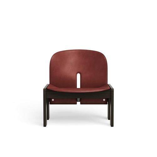 Model 925 Chair in Wood and Leather by Afra and Tobias Scarpa, 2023 For Sale - Image 15 of 15