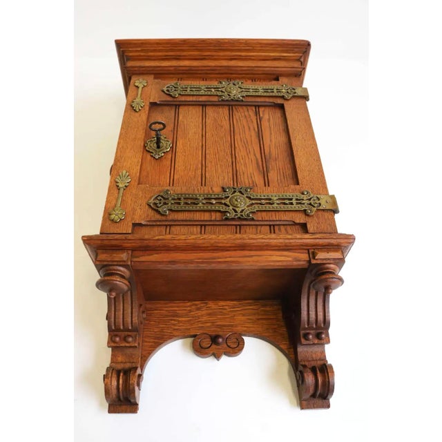Antique Arts and Crafts European Small Wall Cabinet in Oak and Brass, 1900s For Sale - Image 13 of 16