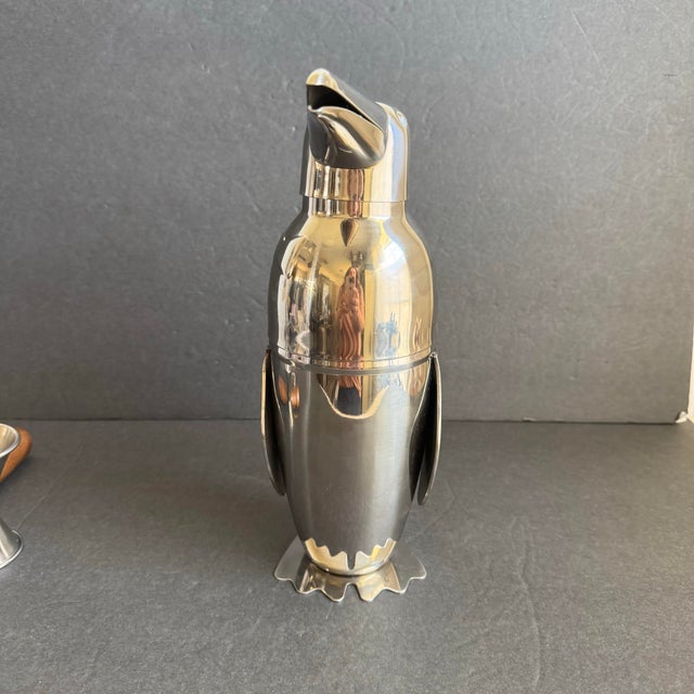 Mid-Century Modern Penguin Cocktail Shaker & Bar Tools Set Silver Tone Vintage Art Deco Style Retro For Sale - Image 3 of 10