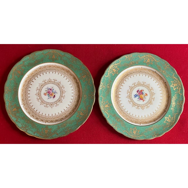 George Jones & Sons Antique Early 20th Century Porcelain Dinner Plates by George Jones & Sons China - Set of 12 For Sale - Image 4 of 12