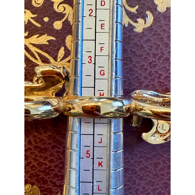 1990s Retro Versace Three-Finger Brass Knuckle Ring in Antique Gold For Sale - Image 9 of 12