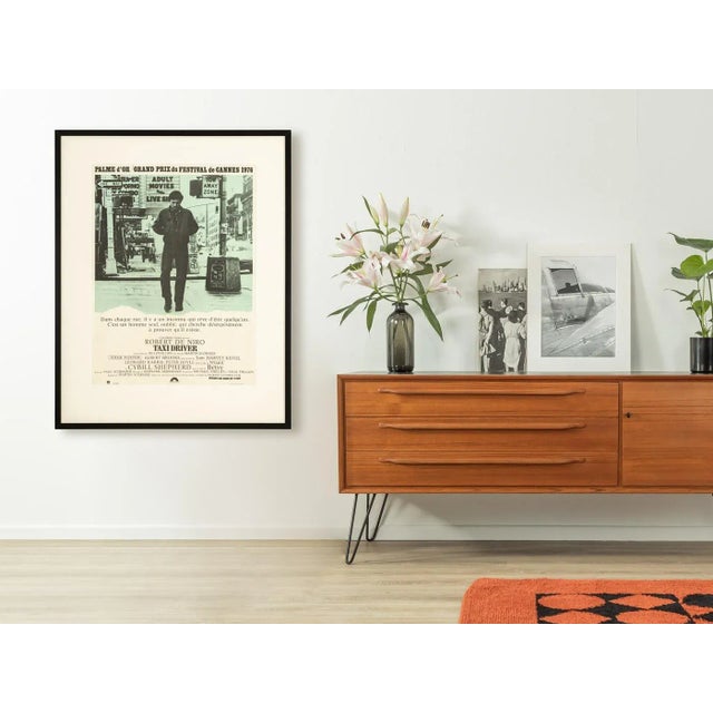 Original French Linen Backed poster to the movie "Taxi Driver". This poster hung in the 1970s in a lighting house in...