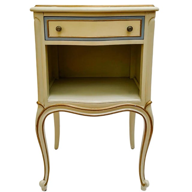 French Provincial Mid-20th Century Drexel Touraine French Provincial Louis XV Style Crème Peinte Nightstands - A Pair For Sale - Image 3 of 18