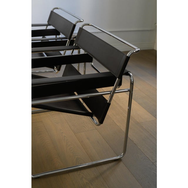 1980s Attributed to Marcel Breuer Wassily Chairs in Brown Leather for Gavina, 1960s For Sale - Image 5 of 7