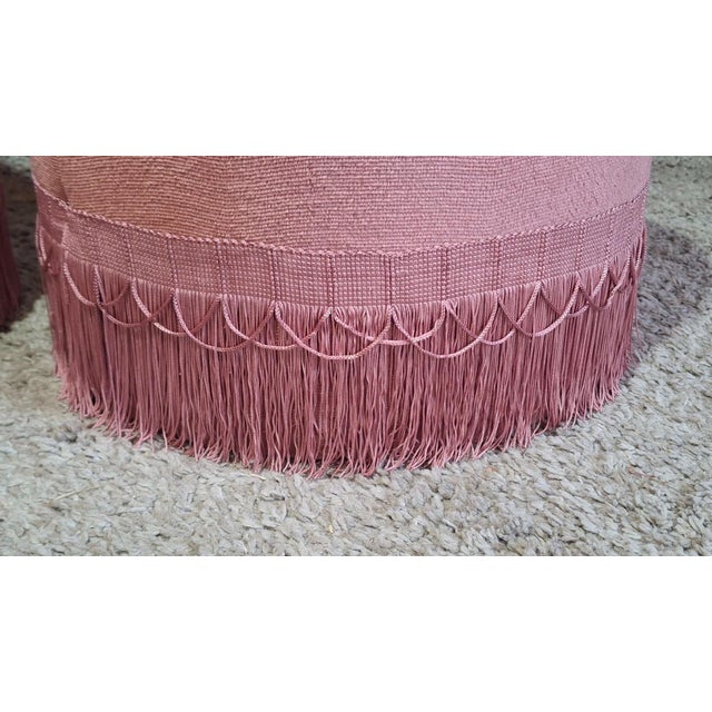 Napoleon III Lounge Chair and Poufs in Pink Velvet, 1800s, Set of 3 For Sale - Image 10 of 13