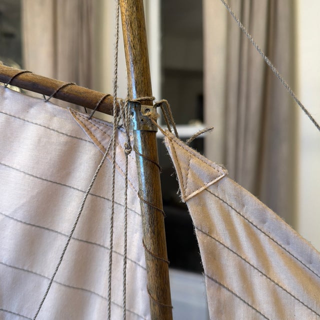 Early 20th Century Gaff-Rigged Carved Wood Pond Yacht on Custom Cradle For Sale In New York - Image 6 of 12