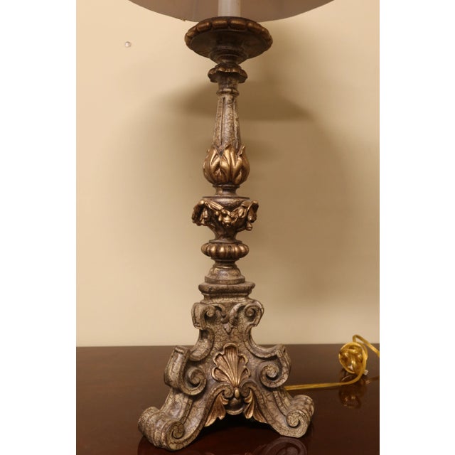 Traditional Venetian Style Ornately Carved Lamp W. Shade For Sale - Image 3 of 7