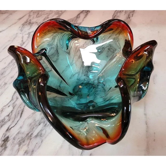 PRESENTING A LOVELY Mid Century Murano Art Glass Shell Bowl, in the Manner of Tosso or Martens. Made in Murano, Italy...