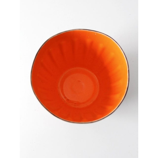 Mid-Century Ox Mold Pottery Bowl For Sale - Image 4 of 10