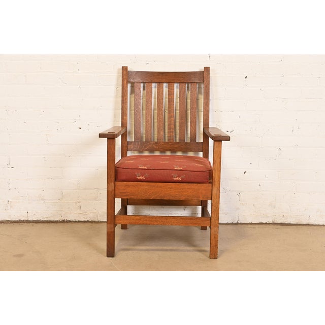 A gorgeous antique Mission or Arts & Crafts period club chair or dining armchair By Stickley Brothers USA, Circa 1900...