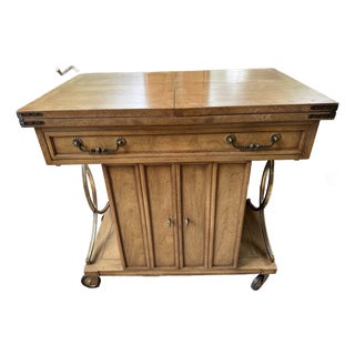 Vintage Mastercraft 1970 Grand Rapids Expandable Burlwood & Brass Rolling Bar Cart Server For Sale