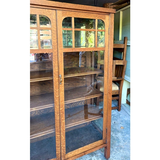 Arts & Crafts Antique Arts & Crafts Mission Oak China or Display Cabinet For Sale - Image 3 of 10