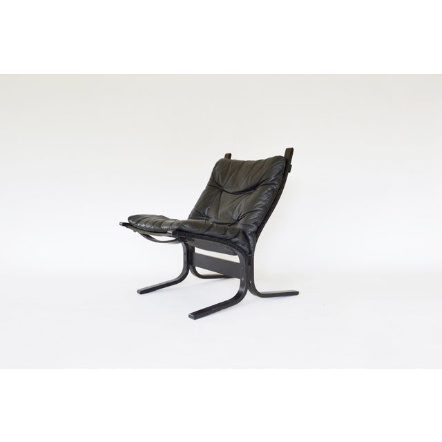 1960s Vintage Siesta Low Back Lounge Chair Attributed to Ingmar Relling in Black Leather For Sale - Image 5 of 8
