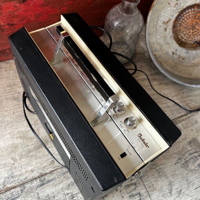 Metal Belair Vintage Cassette Stereo New Solid State CSH-502 Red Portable Player Works For Sale - Image 7 of 13