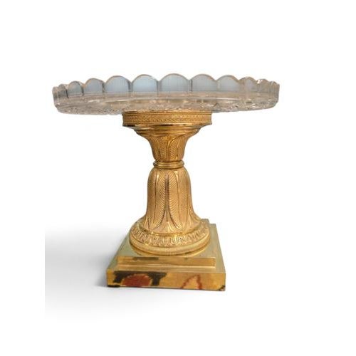 French Empire Gilt Bronze and Cut Glass Centrepiece Set, 1810, Set of 3 For Sale - Image 4 of 18