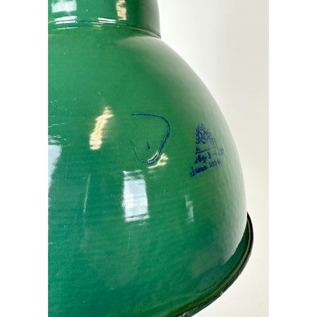 Industrial Green Enamel Factory Lamp with Cast Iron Top, 1960s For Sale - Image 13 of 17