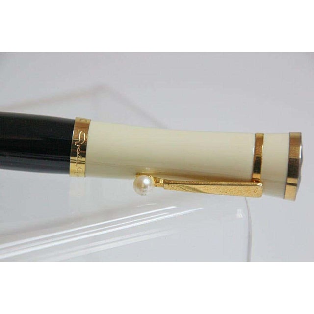 Late 20th Century Montblanc Greta Garbo Special Edition Ballpoint Pen with Akoya Pearl, Germany For Sale - Image 5 of 16