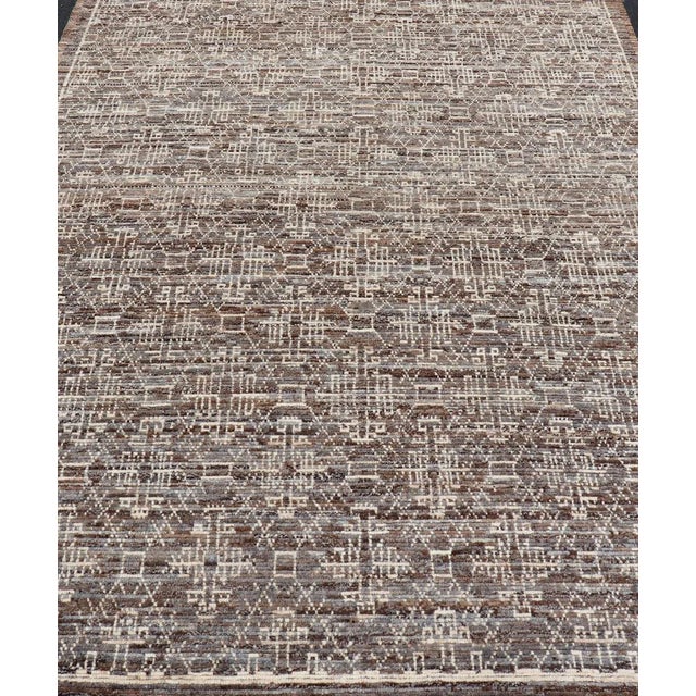 Moroccan Design Rug in Wool Geometric Design in Brown by Keivan Woven Arts For Sale In Atlanta - Image 6 of 11