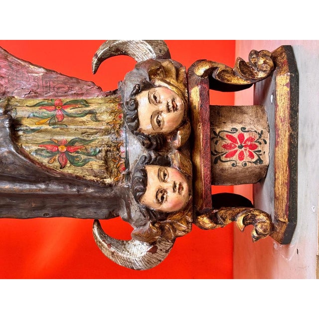 Virgin of Miraflores in Polychrome Maguey Wood with Child and Copper Crown, 1700s For Sale - Image 13 of 17
