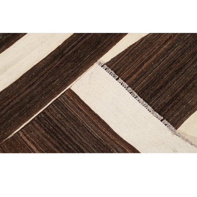 21st Century 10'x14' Modern Kilim Wool Rug For Sale - Image 4 of 13