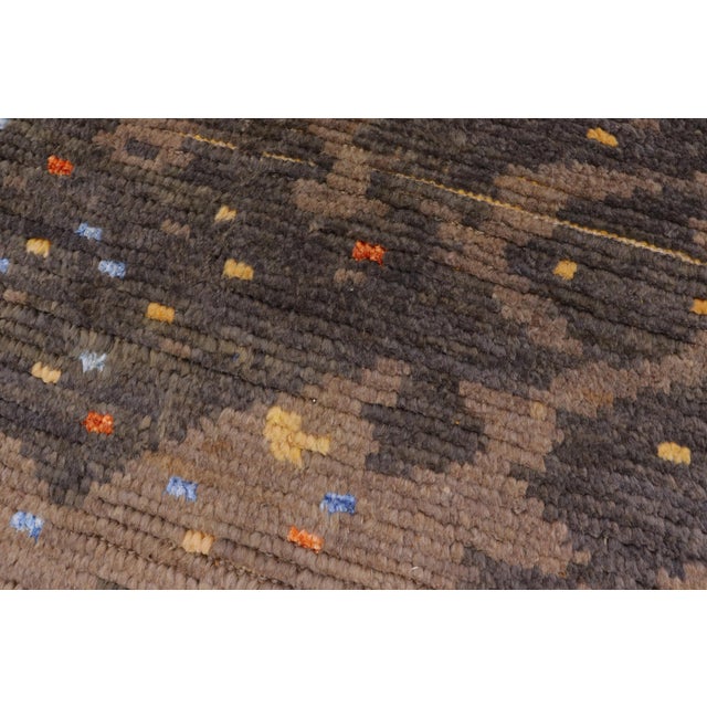 1990s Moroccan Rustic Gray/Rust Wool & Silk Rug - 5'8'' X 8'1'' For Sale - Image 5 of 10