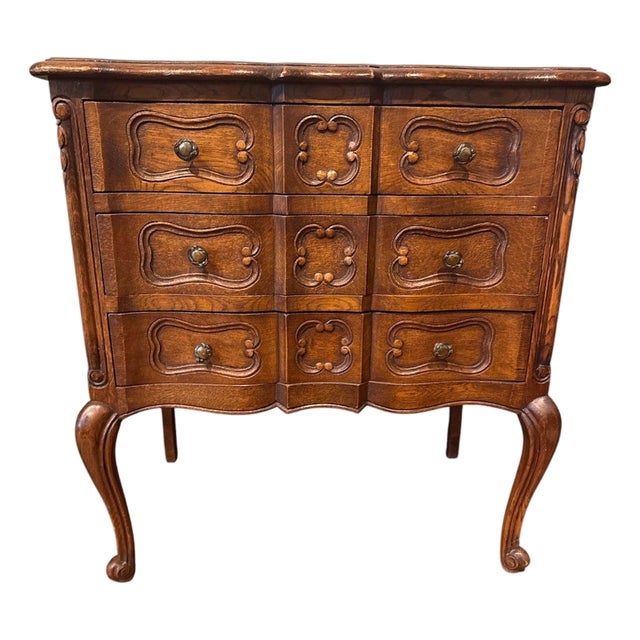 1920s Petite Oak Chest of Drawers For Sale