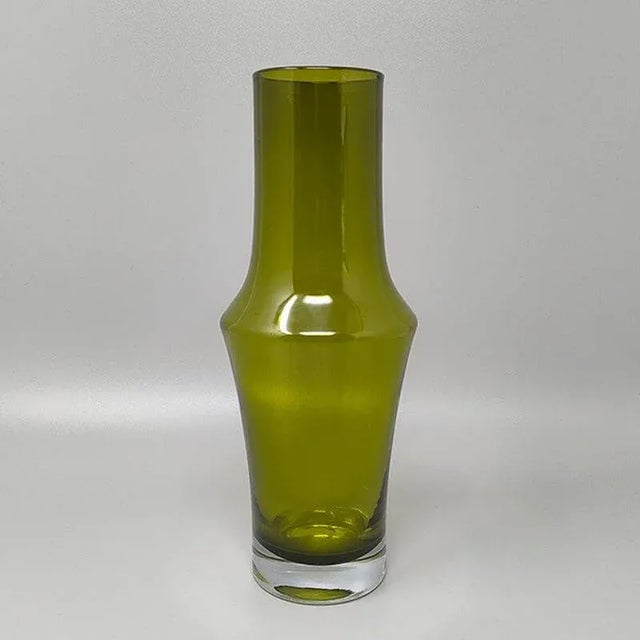 1970s Astonishing green vase #1376 by Tamara Aladin for Riihimaki/Riihimaen Lasi Oy. The item is in excellent condition....