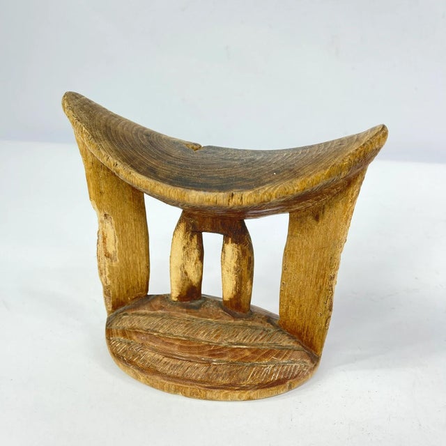 Early 20th Century Early 20th Century Wood Headrest Ethiopia MATTER COLLECTION For Sale - Image 5 of 6