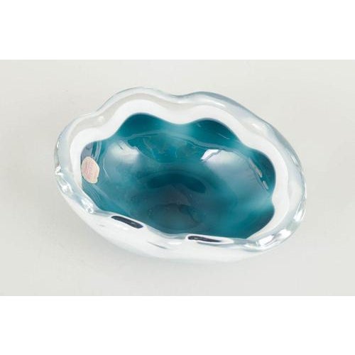 Paul Kedelv for Flygfors Bowl, 1957. Organic “Coquille” bowl in layered art glass with turquoise and white interior...