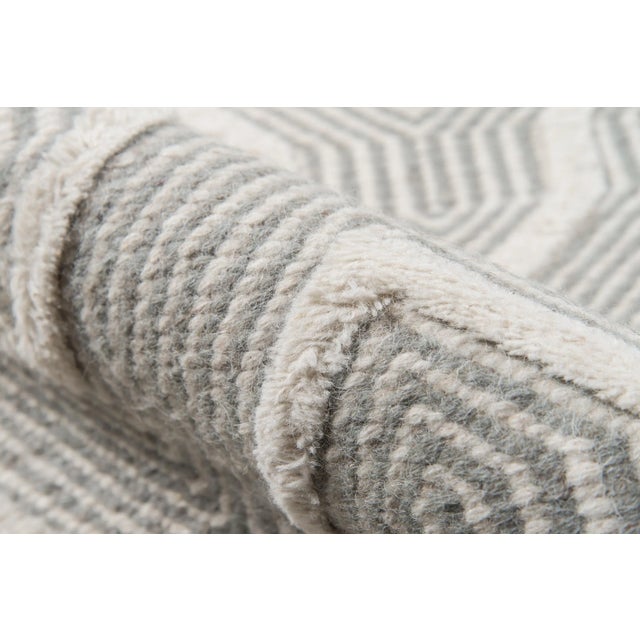 Erin Gates Erin Gates by Momeni Langdon Prince Grey Hand Woven Wool Area Rug 2' X 3' For Sale - Image 4 of 7