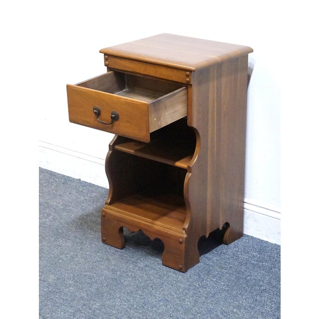 Abernathy Furniture Co. Solid Hard Rock Maple Early American 16" Open Cabinet Nightstand For Sale In Kansas City - Image 6 of 12