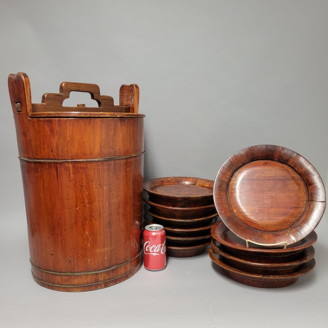 Japanese Circa 1930 Japanese Wood Lidded Storage Bucket With 10 Plates For Sale - Image 3 of 10