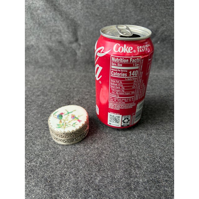 White Vintage Chinese Round Porcelain Shard Ring Trinket Box For Sale - Image 8 of 12