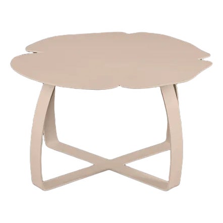 Ecru Iron Andy Coffee Table from VGnewtrend For Sale