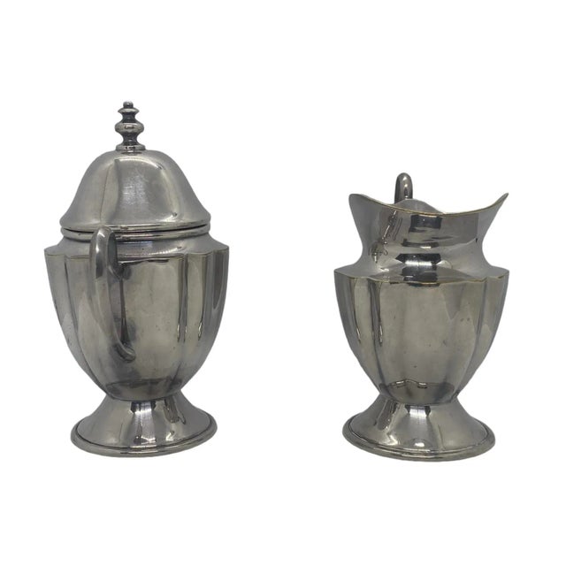 Gorham Mid 20th Century Vintage Gorham Silverplate Hollowware Newport Yb199 Creamer & Sugar Set- 2 Pieces For Sale - Image 4 of 12