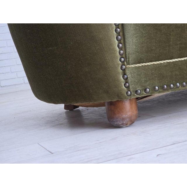 Mid-Century Modern Danish 2-Seater Banana Sofa in Green Furniture Velour and Oak Wood Legs, 1970s For Sale - Image 3 of 18