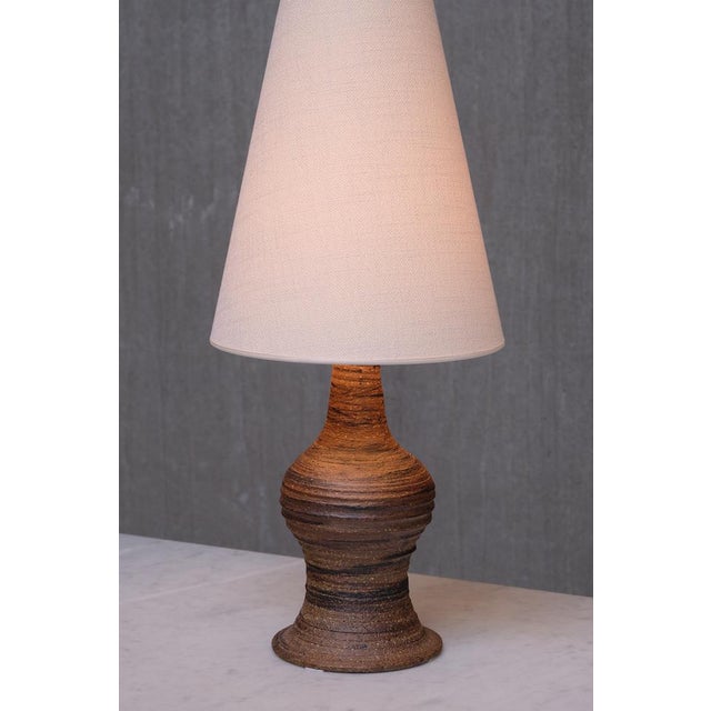 Textile Textured Brown Earthenware Table Lamp from Kai Krebs, Tungelsta, Sweden, 1960s For Sale - Image 7 of 12
