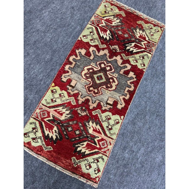 Early 21st Century Turkish Yastik Rug 1'5" x 3'3" For Sale - Image 5 of 5