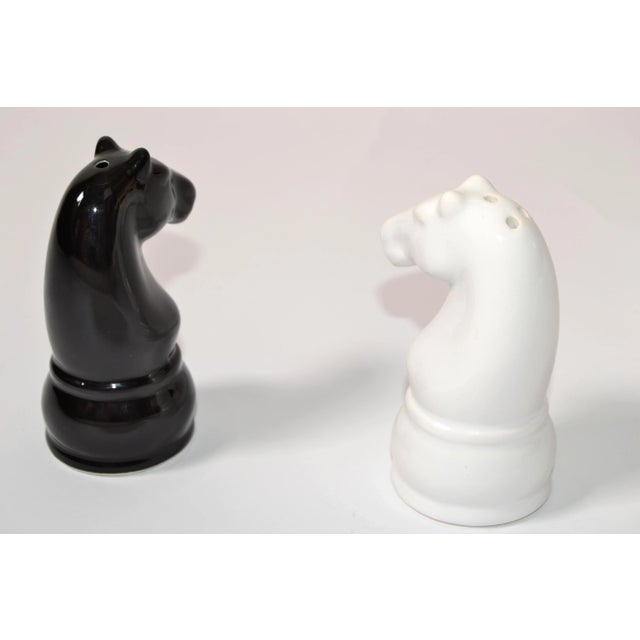 Black Mid-Century Modern Chess Mates Black White Knight Pieces Salt and Pepper Shaker- a Pair For Sale - Image 8 of 13