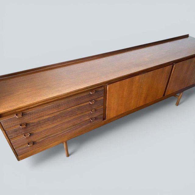 Mid-Century Teak Sideboard by Robert Heritage for Archie Shine For Sale - Image 5 of 7