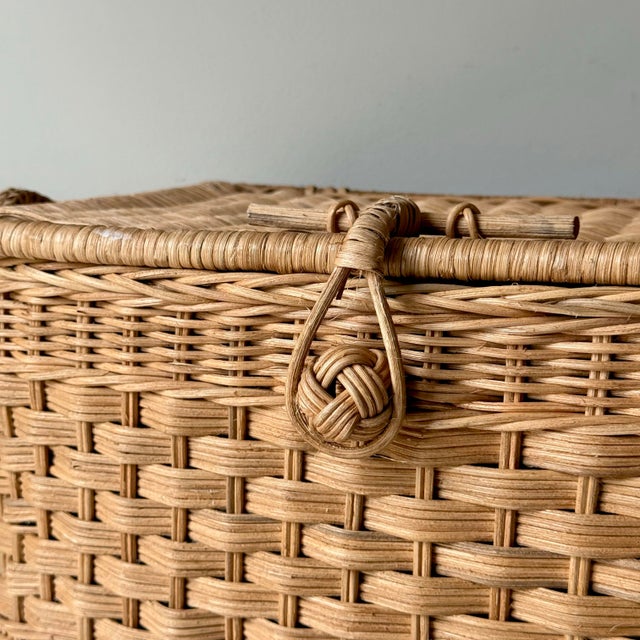 Wood 1970s Wicker Two Handle Lidded Basket For Sale - Image 7 of 9