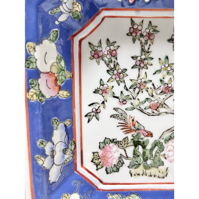 Early 20th Century Imari Porcelain Plate – Chinoiserie Hand Painted Floral & Bird Tray For Sale - Image 4 of 9