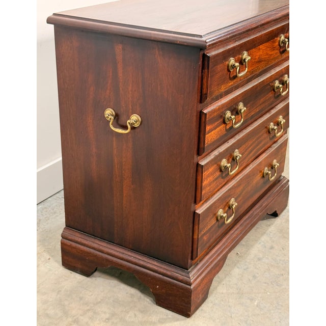 Vintage Chippendale Style Mahogany Four Drawer Chest With Brass Bail Pulls For Sale - Image 9 of 10